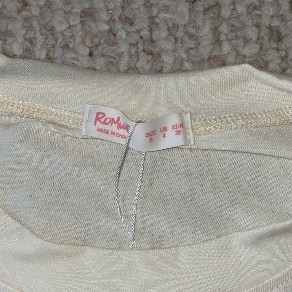 Small ROMWE Oversized T-Shirt - Picture 4 of 5